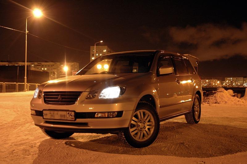 2002 Mitsubishi Airtrek