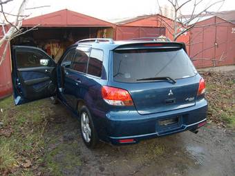 2002 Mitsubishi Airtrek Pictures