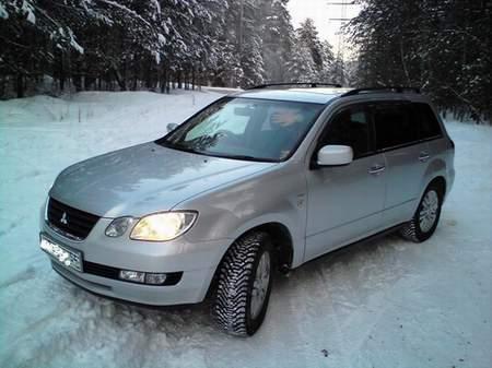 2002 Mitsubishi Airtrek