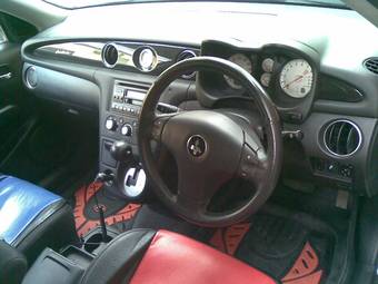 2002 Mitsubishi Airtrek Pictures