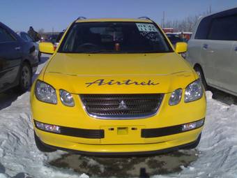 2002 Mitsubishi Airtrek Photos