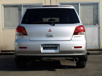 2002 Mitsubishi Airtrek Photos