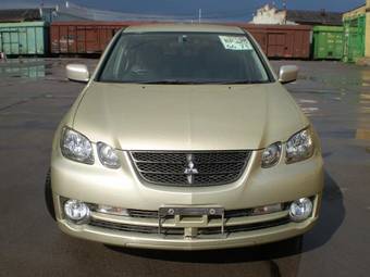 2002 Mitsubishi Airtrek Pictures