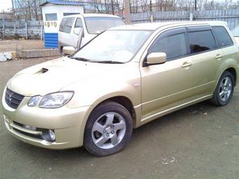 2002 Mitsubishi Airtrek Photos