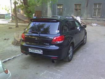 2002 Mitsubishi Airtrek Photos
