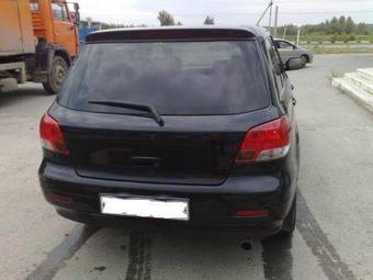 2002 Mitsubishi Airtrek Photos
