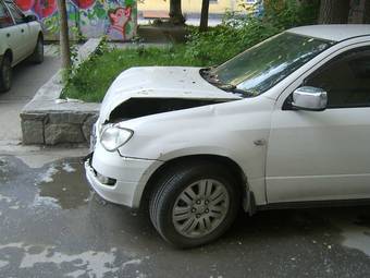 2002 Mitsubishi Airtrek Photos