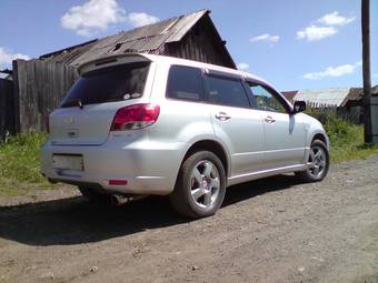 2002 Mitsubishi Airtrek Photos
