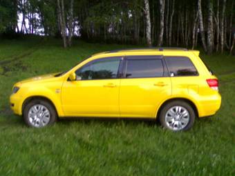 2002 Mitsubishi Airtrek Pictures