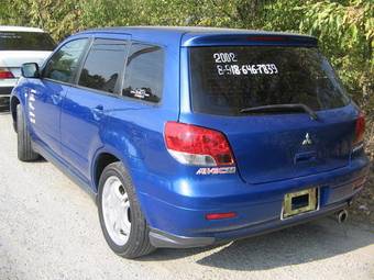 2002 Mitsubishi Airtrek Photos