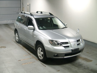 2003 Mitsubishi Airtrek