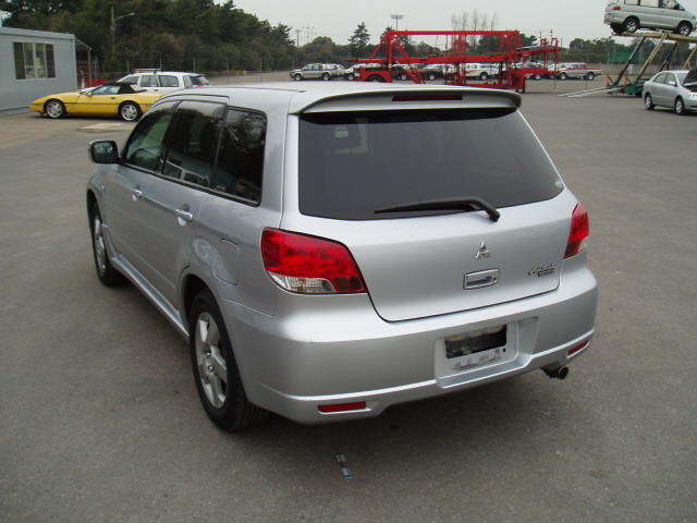 2003 Mitsubishi Airtrek