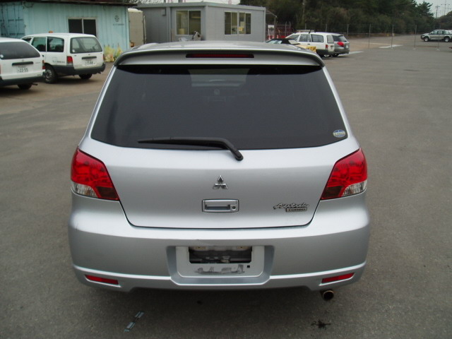 2003 Mitsubishi Airtrek
