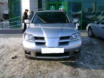 2003 Mitsubishi Airtrek