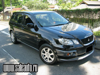 2003 Mitsubishi Airtrek Pictures