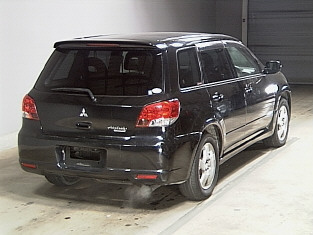 2003 Mitsubishi Airtrek Pictures