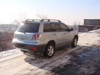 2003 Mitsubishi Airtrek For Sale