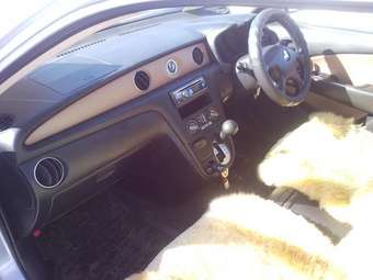 2003 Mitsubishi Airtrek Pictures