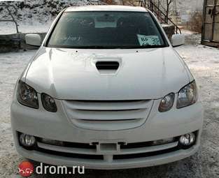 2003 Mitsubishi Airtrek Pictures