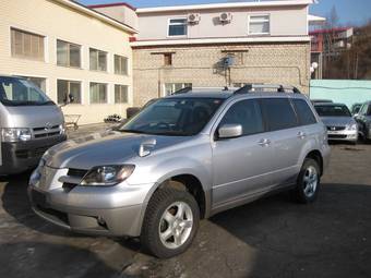 2003 Mitsubishi Airtrek For Sale