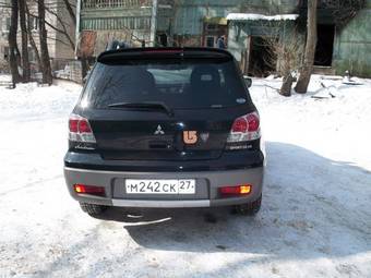 2003 Mitsubishi Airtrek Pictures