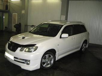 2003 Mitsubishi Airtrek Wallpapers