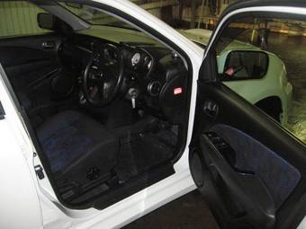 2003 Mitsubishi Airtrek For Sale