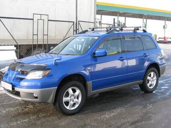 2003 Mitsubishi Airtrek Wallpapers