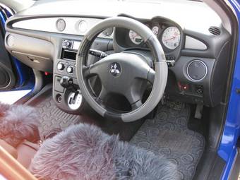 2003 Mitsubishi Airtrek For Sale