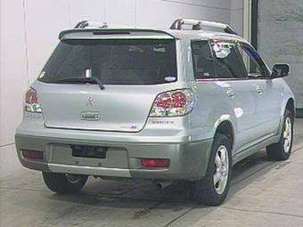 2003 Mitsubishi Airtrek Pictures