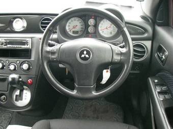 2003 Mitsubishi Airtrek Photos
