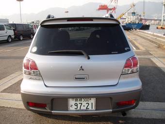 2003 Mitsubishi Airtrek Photos
