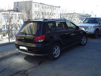 2003 Mitsubishi Airtrek Photos