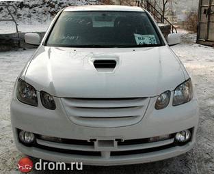 2003 Mitsubishi Airtrek Pictures