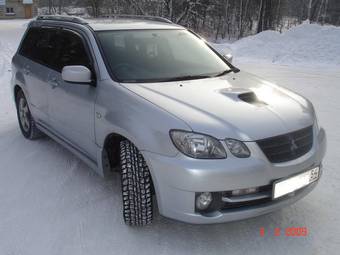 2003 Mitsubishi Airtrek Photos