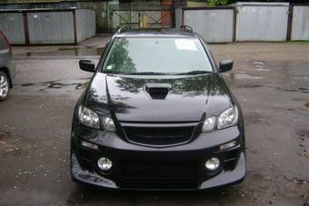 2003 Mitsubishi Airtrek Pictures