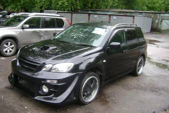2003 Mitsubishi Airtrek Photos