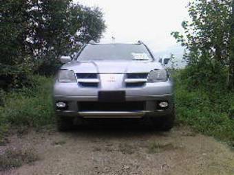 2003 Mitsubishi Airtrek Images