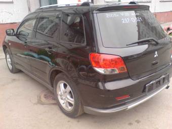 2003 Mitsubishi Airtrek Photos