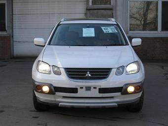 2003 Mitsubishi Airtrek Pictures