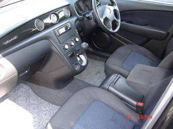 2003 Mitsubishi Airtrek For Sale