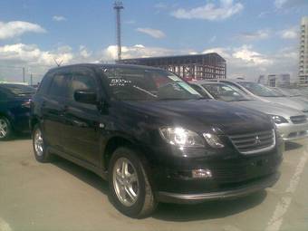 2003 Mitsubishi Airtrek Pictures