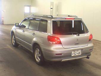 2003 Mitsubishi Airtrek Pictures