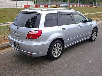 2004 Mitsubishi Airtrek For Sale