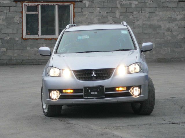 2005 Mitsubishi Airtrek