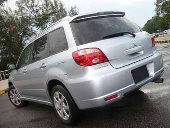 2005 Mitsubishi Airtrek For Sale