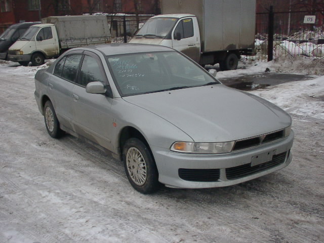 1999 Mitsubishi Aspire Photos