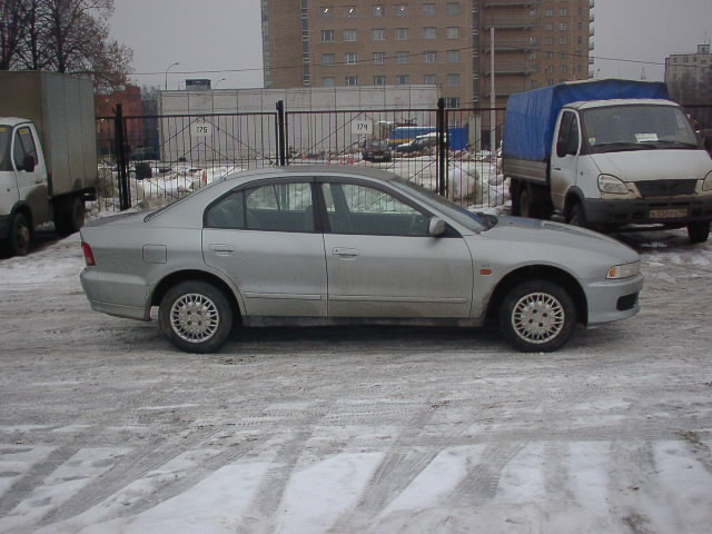 1999 Mitsubishi Aspire Pictures