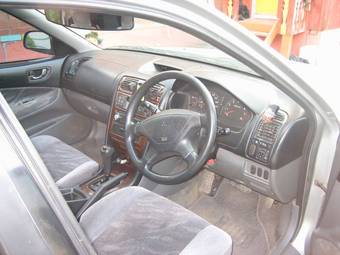 1999 Mitsubishi Aspire Photos