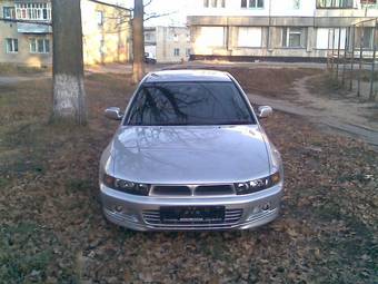 2002 Mitsubishi Aspire Pictures